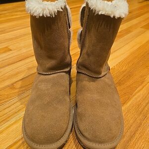 Tan Suede Boots with Plush Lining